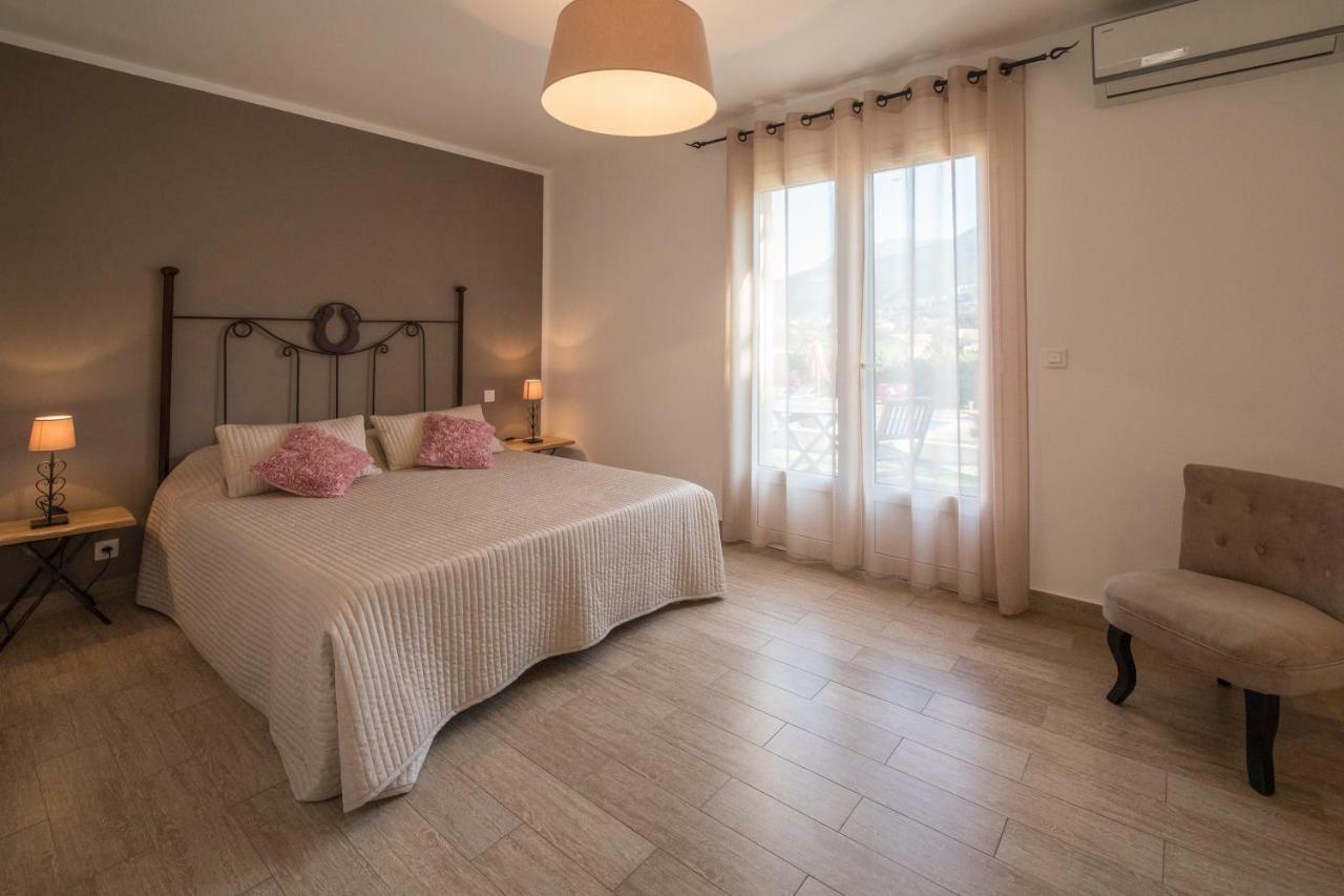 Casa Eva Maria Bed & Breakfast Patrimonio Ngoại thất bức ảnh